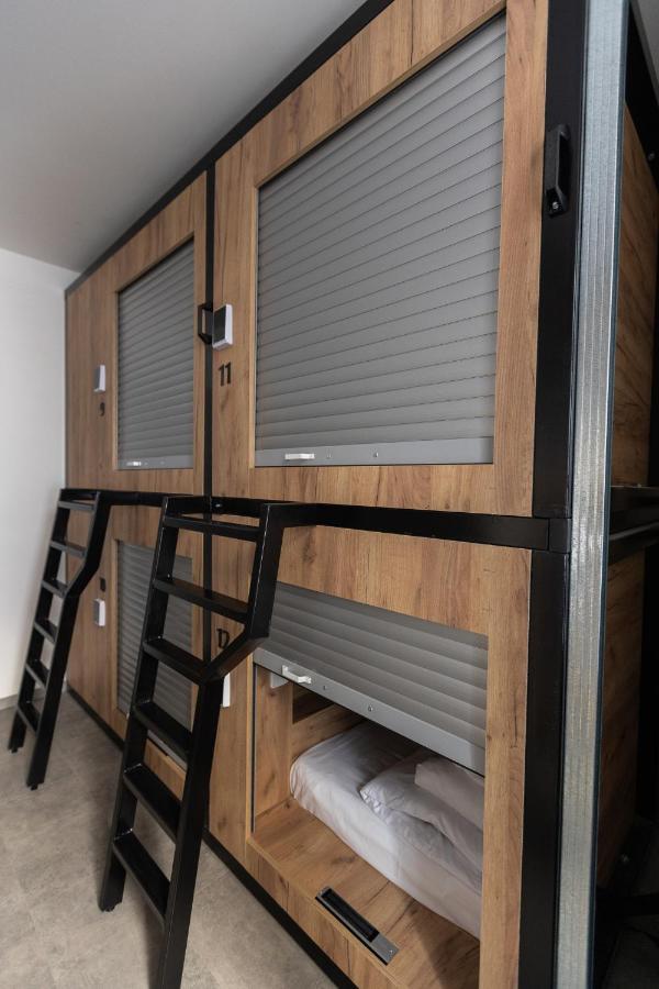 Expo Capsule Hostel Prague Exterior photo